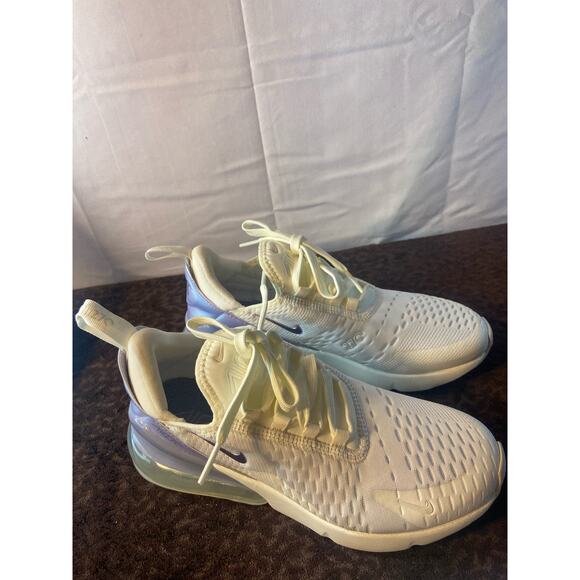 Nike Air Max 270 - Picture 8 of 10